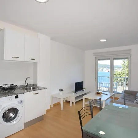 Playa De Quenxe Corcubion