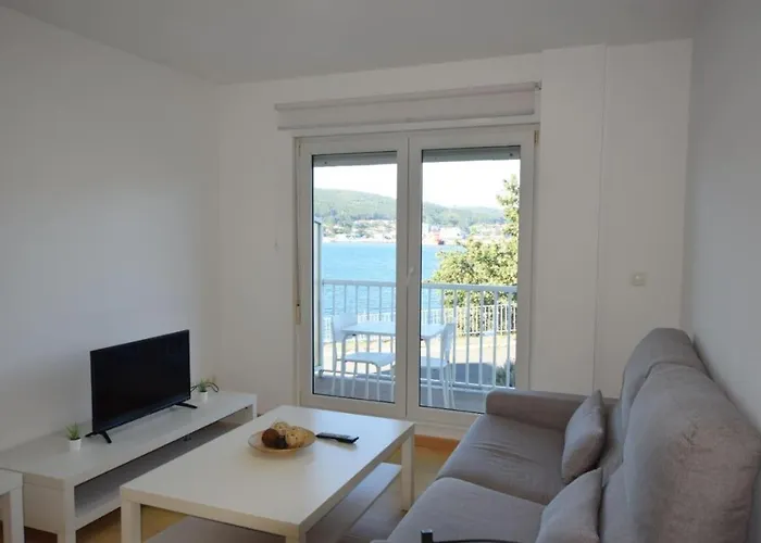 Playa De Quenxe Corcubión