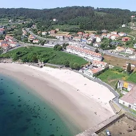 Playa De Quenxe Apartment Corcubion